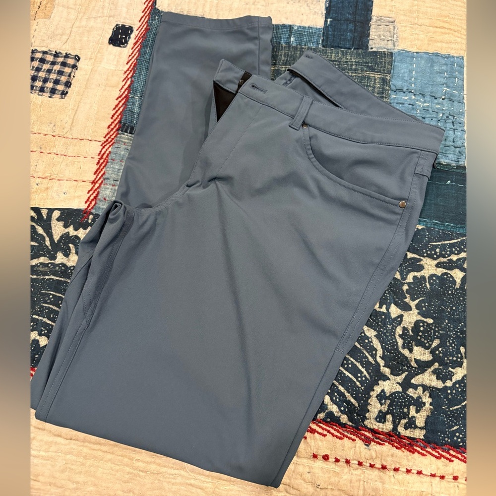 Lululemon ABC Slim-fit 5 Pocket Warpstreme Pant - excellent condition!